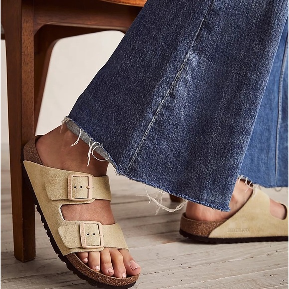 Birkenstock Shoes - Birkenstock Arizona Soft Footbed Sandals size 6 NWT